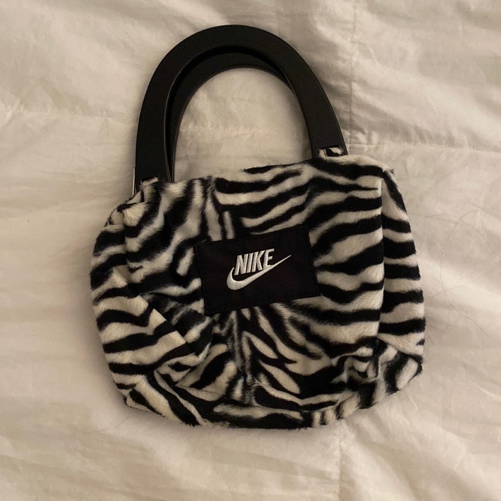 Mini Nike zebra bag